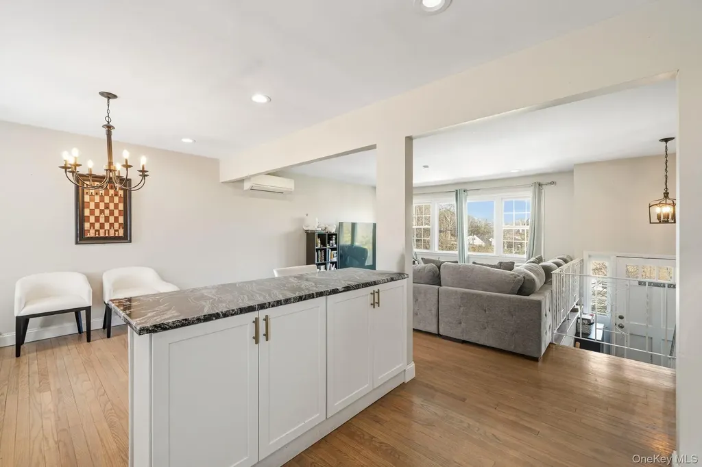 14 Dickinson Avenue Nyack NY 10960