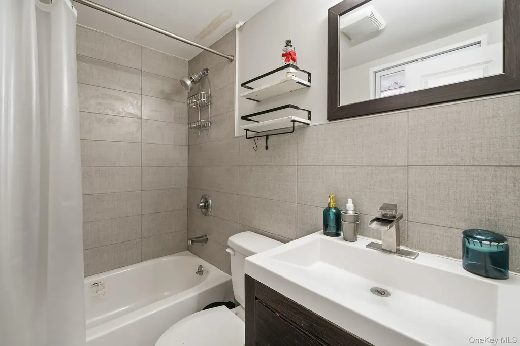 14 Dickinson Avenue Nyack NY 10960