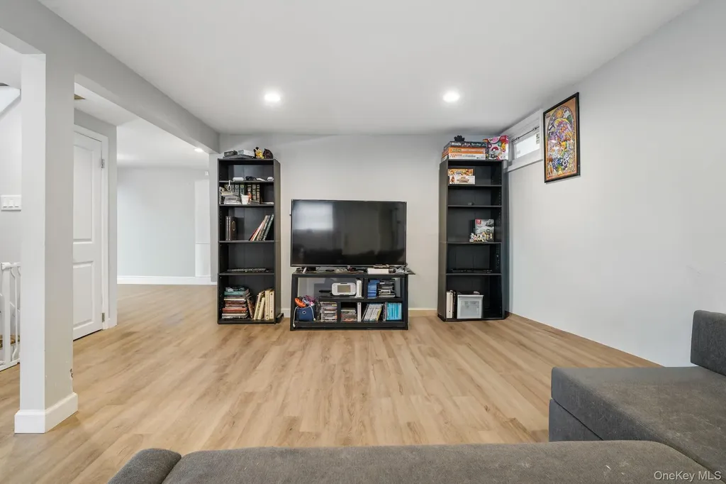 14 Dickinson Avenue Nyack NY 10960