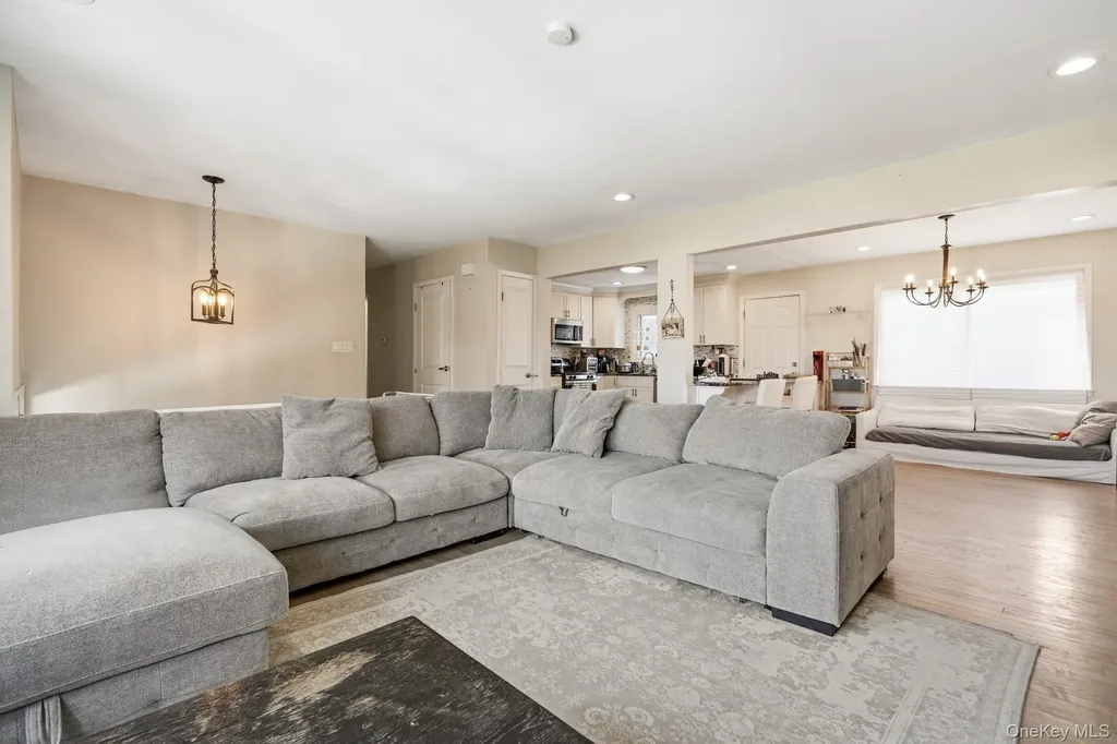 14 Dickinson Avenue Nyack NY 10960