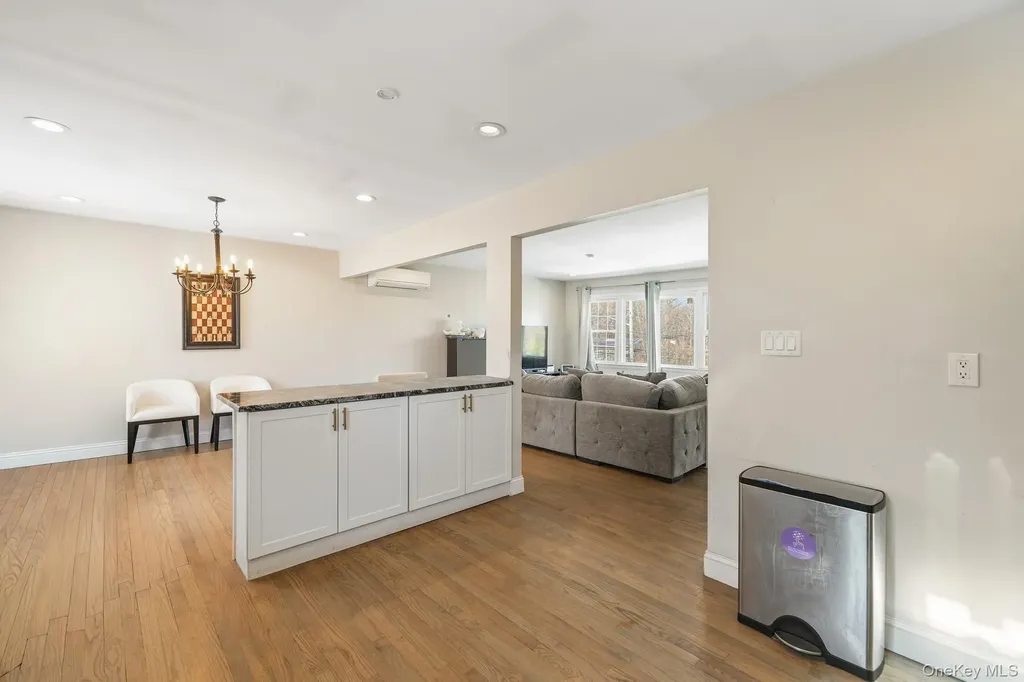 14 Dickinson Avenue Nyack NY 10960