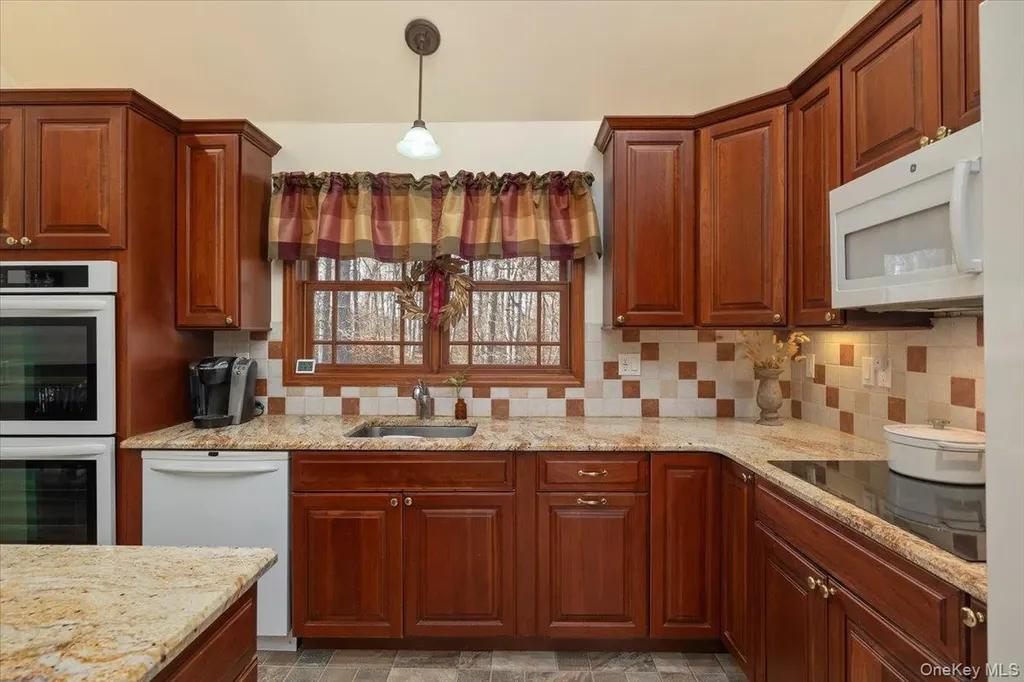 14 Cedar Street Wading River NY 11792