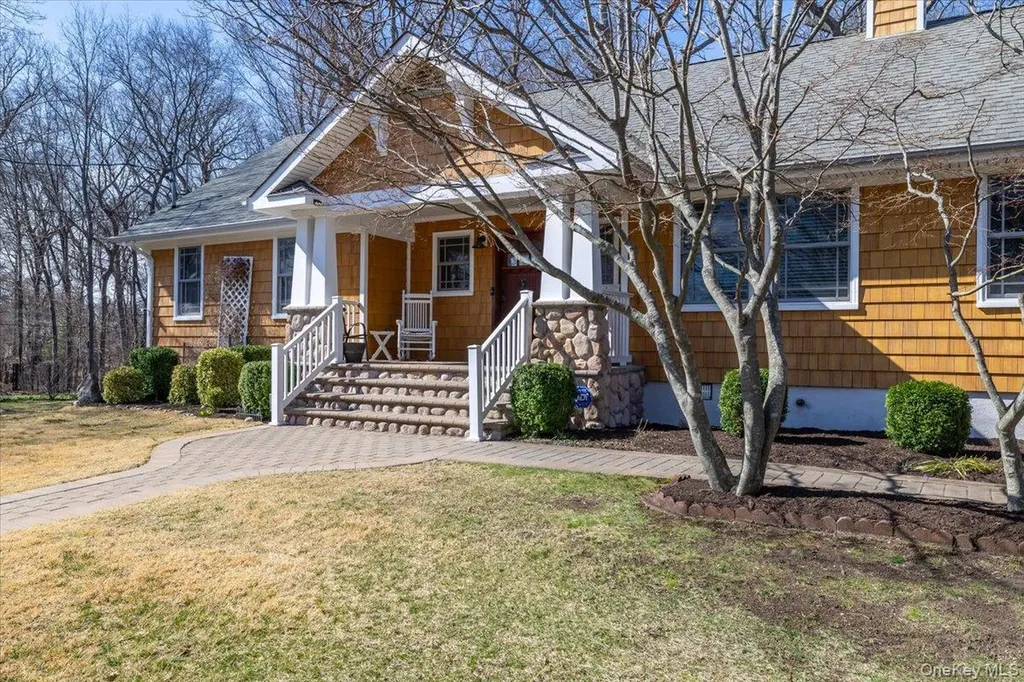 14 Cedar Street Wading River NY 11792