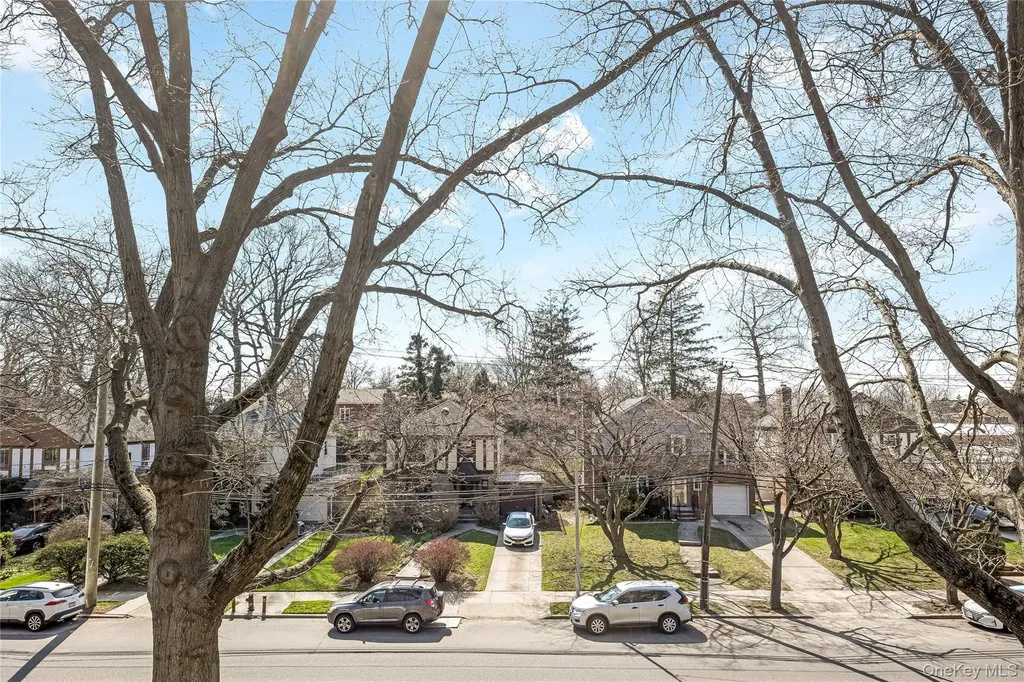 8035 Springfield Boulevard Bellerose Manor NY 11427