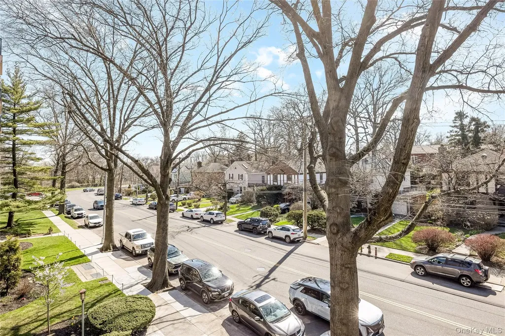 8035 Springfield Boulevard Bellerose Manor NY 11427