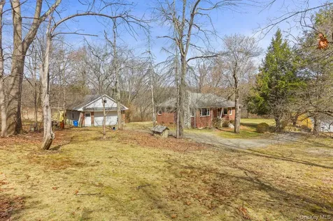 65 Hortontown Road Carmel NY 10512