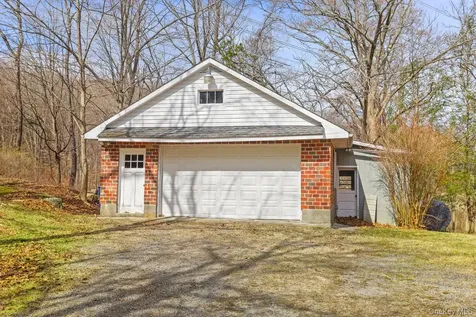 65 Hortontown Road Carmel NY 10512