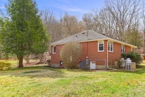 65 Hortontown Road Carmel NY 10512