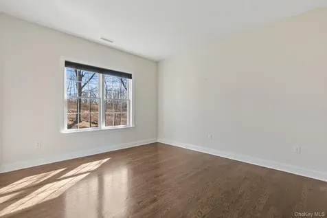 11 Fraydun Lane Scarsdale NY 10583