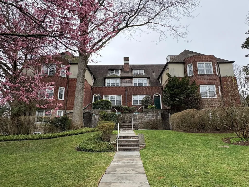 11 Campus Place Scarsdale NY 10583