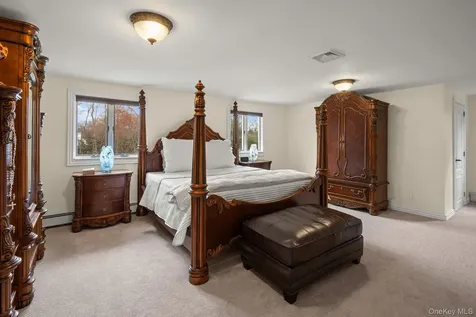 431 Woodbury Road Cold Spring Harbor NY 11724