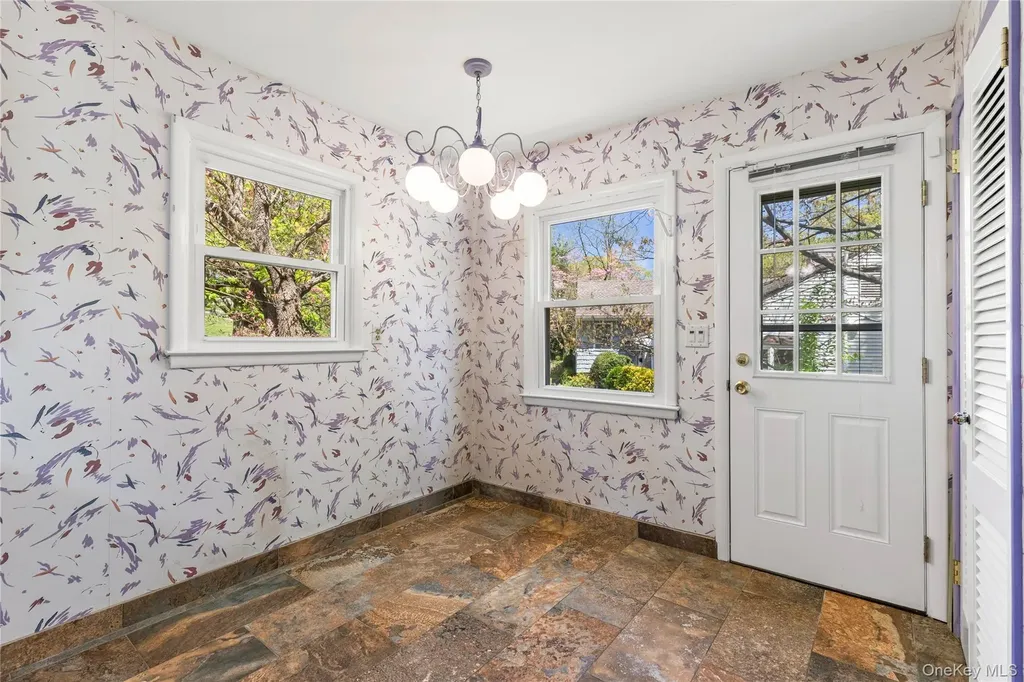 30 Claudet Way Eastchester NY 10709