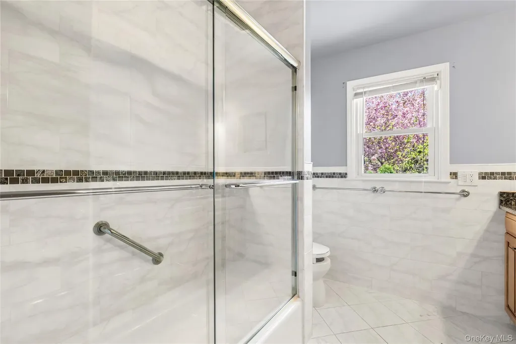 30 Claudet Way Eastchester NY 10709
