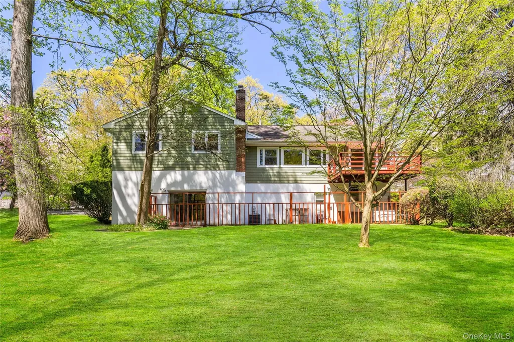30 Claudet Way Eastchester NY 10709