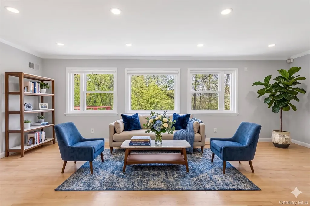 30 Claudet Way Eastchester NY 10709