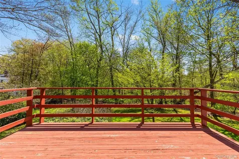 30 Claudet Way Eastchester NY 10709