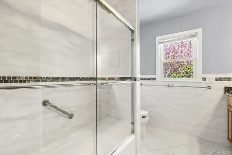 30 Claudet Way Eastchester NY 10709