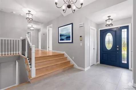 30 Claudet Way Eastchester NY 10709