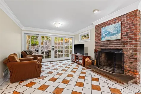 52 Windsor Terrace Yonkers NY 10701