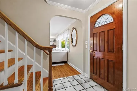 52 Windsor Terrace Yonkers NY 10701