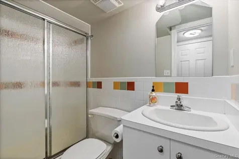 52 Windsor Terrace Yonkers NY 10701
