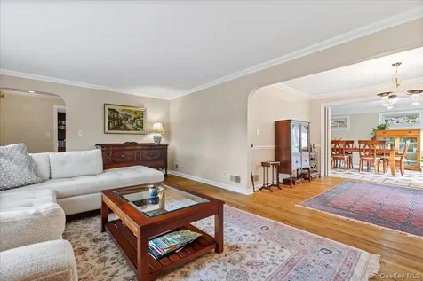 52 Windsor Terrace Yonkers NY 10701