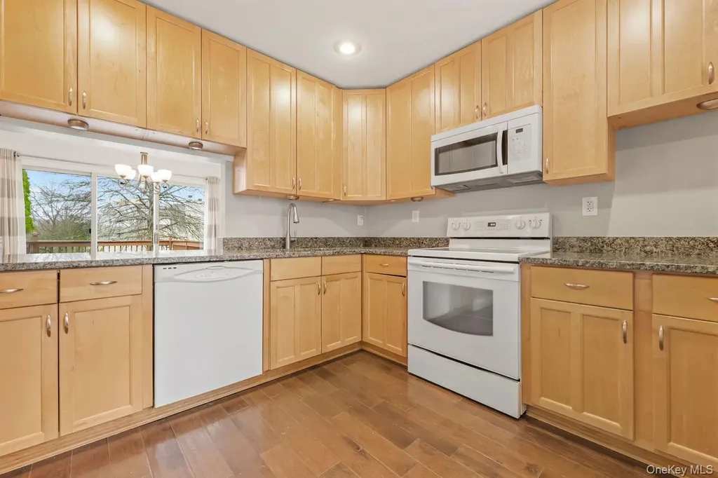 178 Fairway Drive Carmel NY 10512