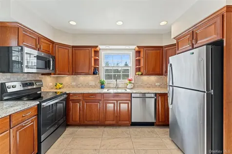 1 Rectory Lane S Scarsdale NY 10583