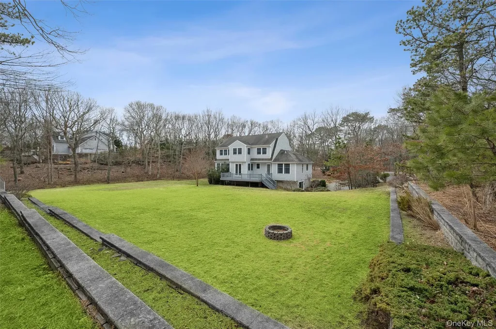 61 Channing Cross Hampton Bays NY 11946