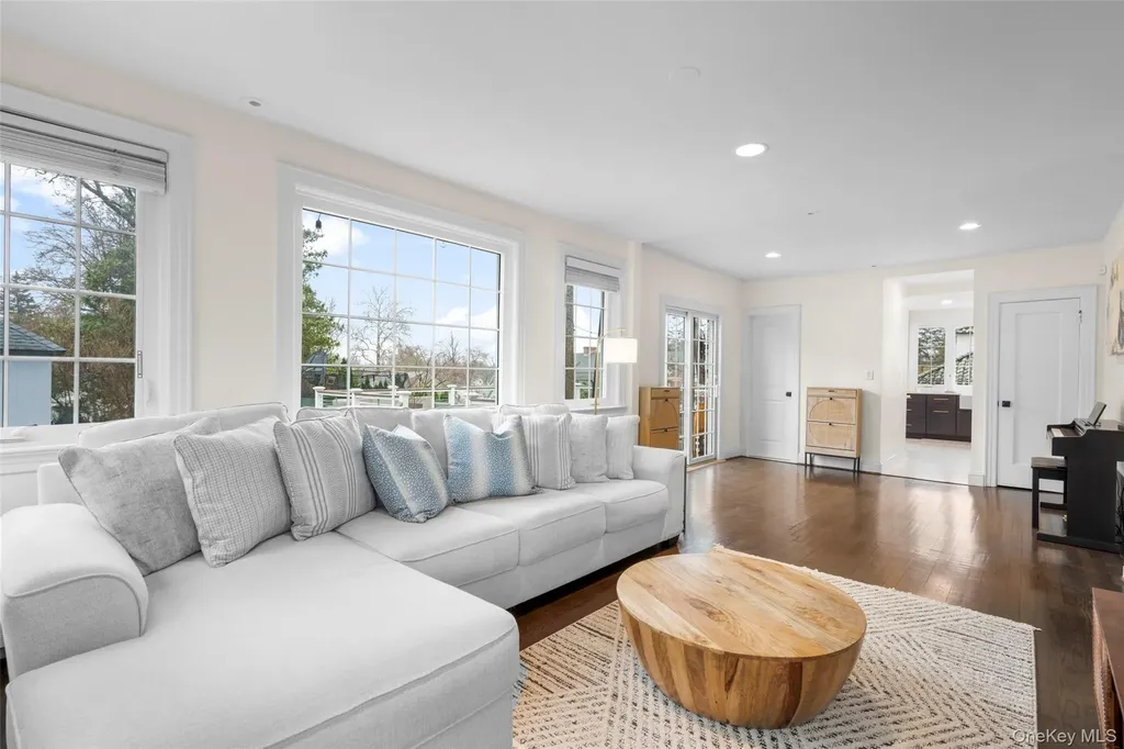 90 Boulevard Pelham NY 10803