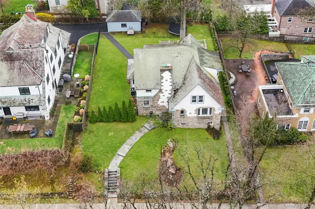 90 Boulevard Pelham NY 10803