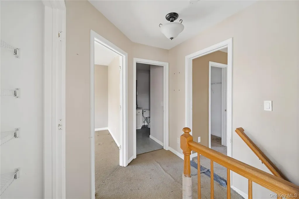 42 Autumn Drive Poughkeepsie NY 12603