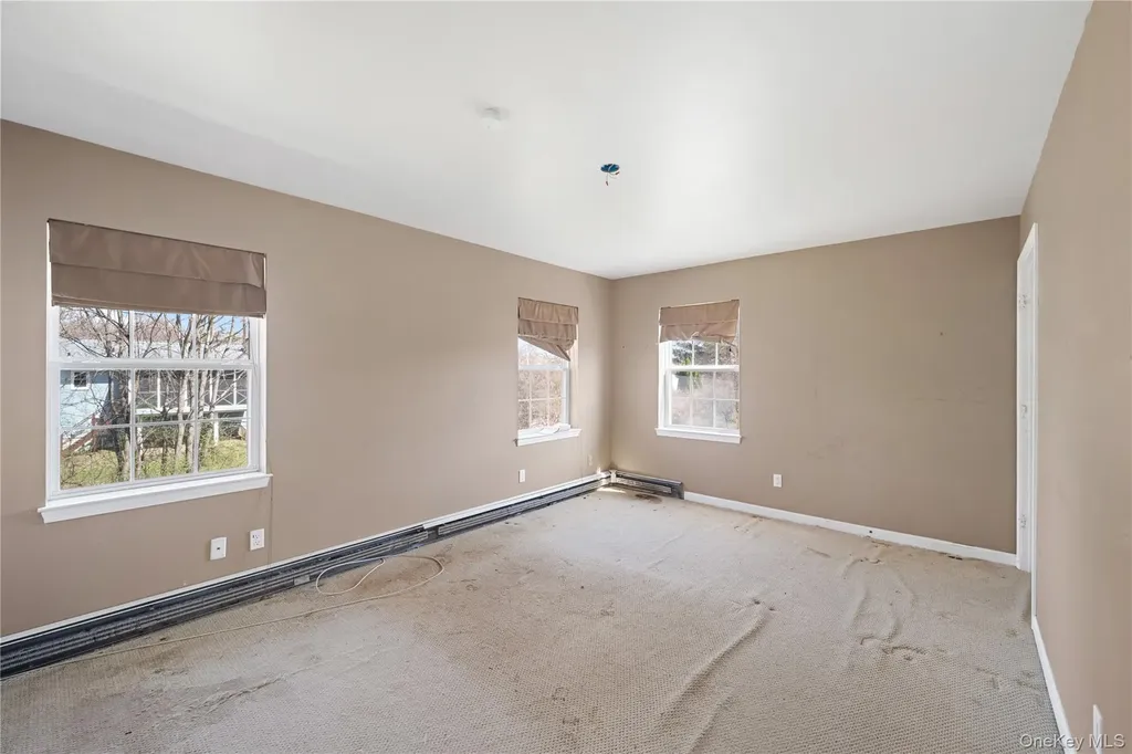42 Autumn Drive Poughkeepsie NY 12603