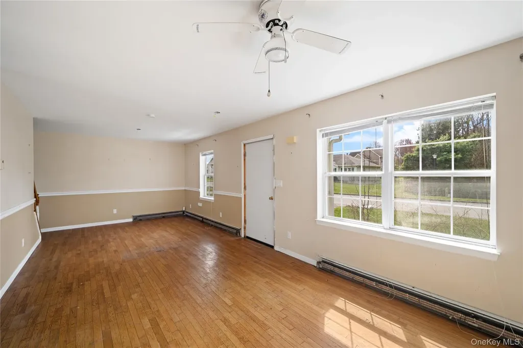 42 Autumn Drive Poughkeepsie NY 12603