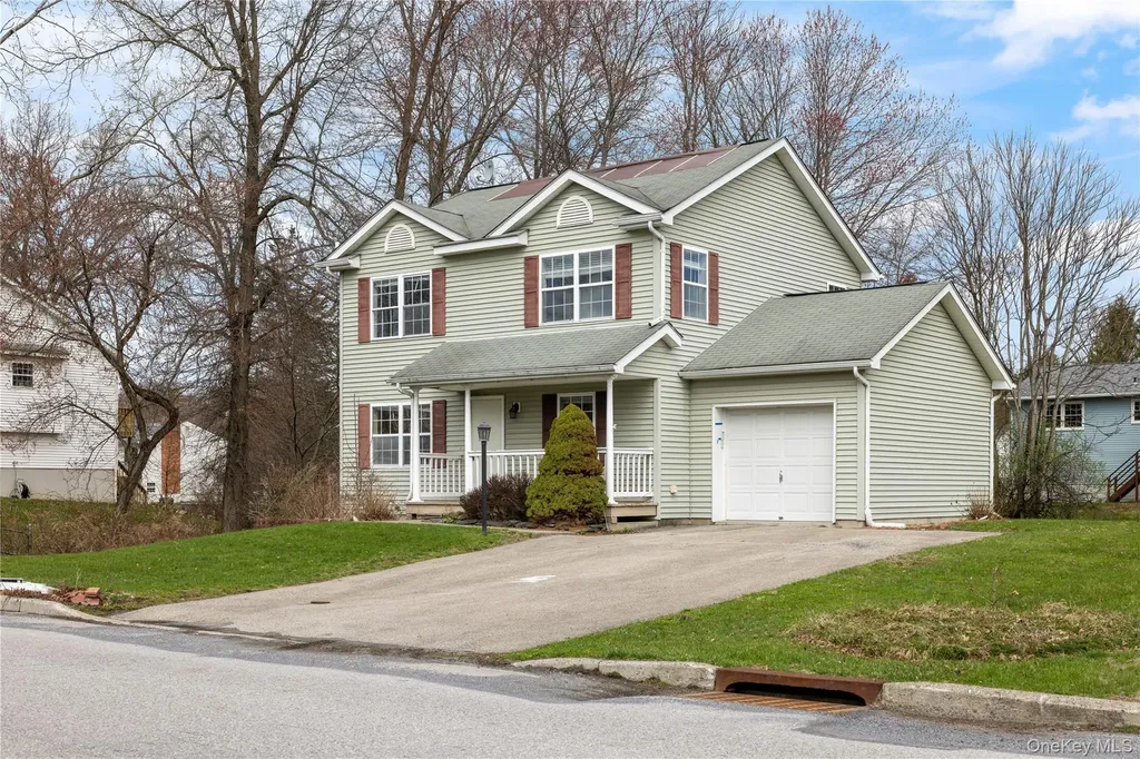 42 Autumn Drive Poughkeepsie NY 12603