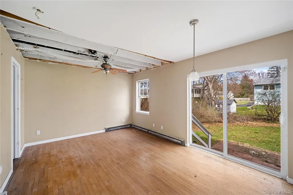 42 Autumn Drive Poughkeepsie NY 12603