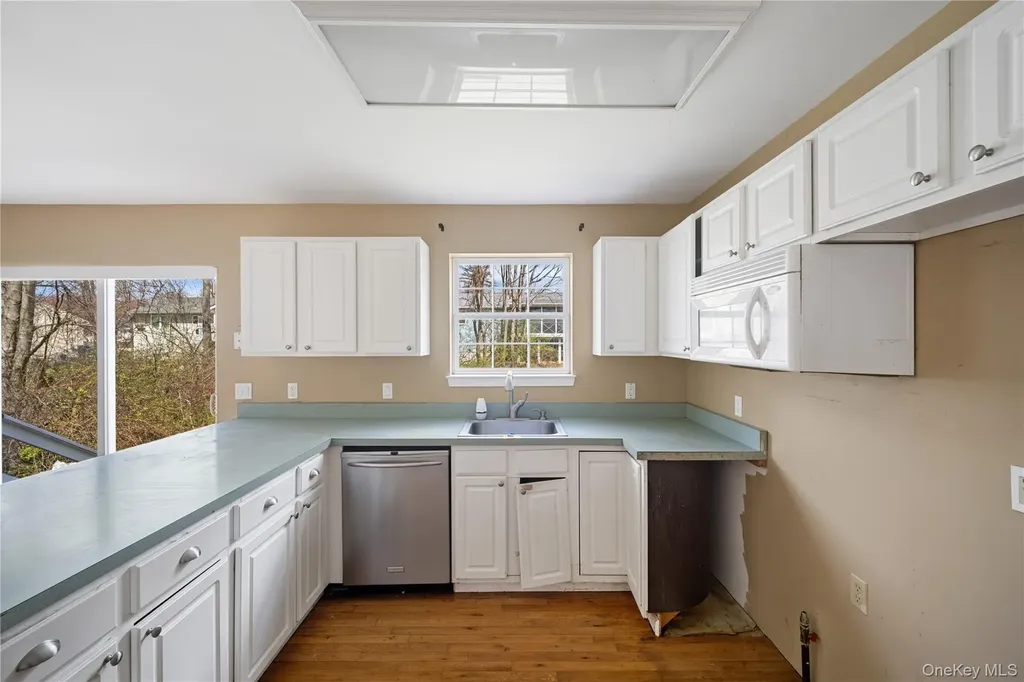42 Autumn Drive Poughkeepsie NY 12603