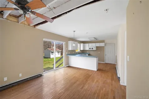 42 Autumn Drive Poughkeepsie NY 12603