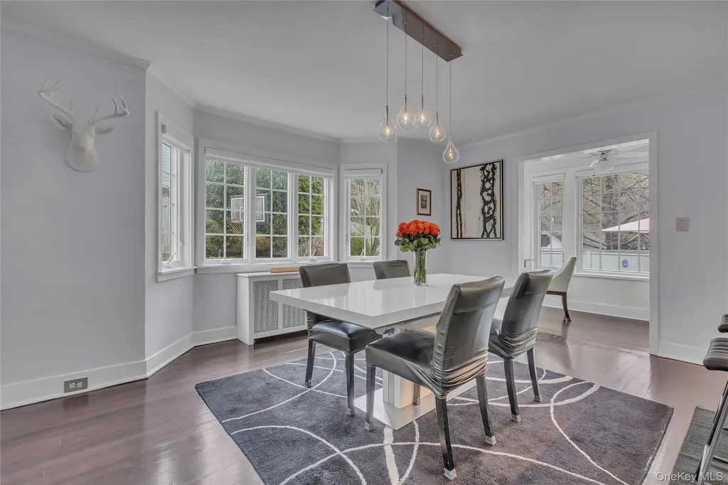 42 Tanglewylde Avenue Bronxville NY 10708