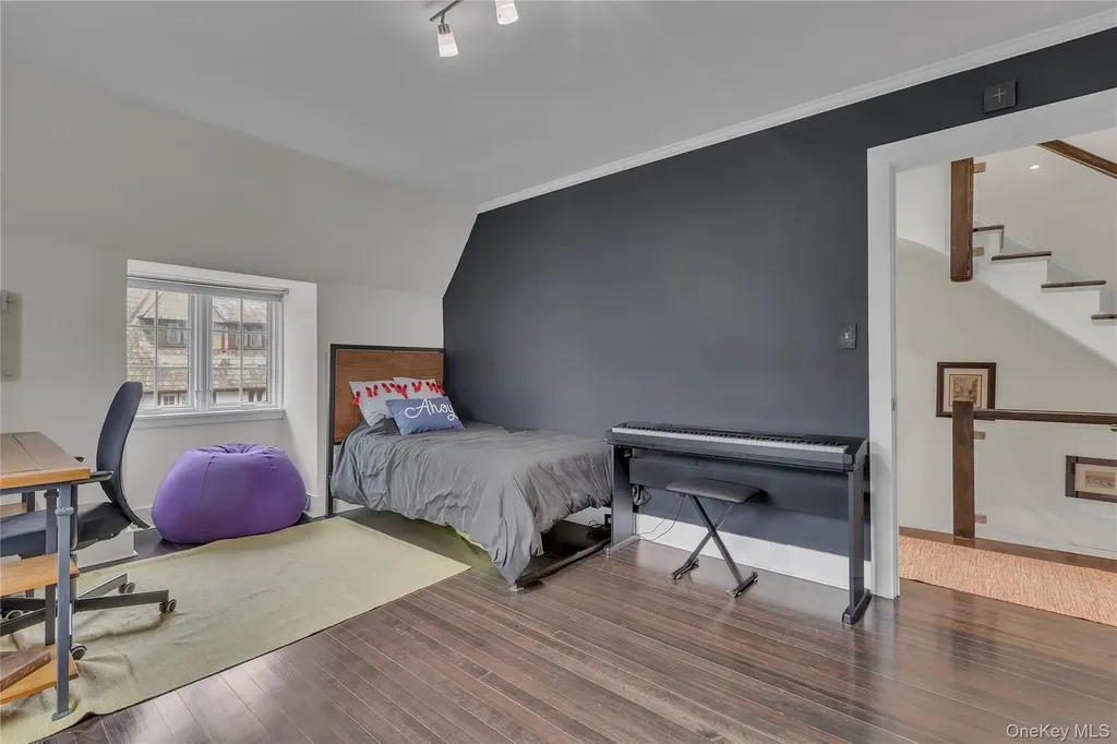 42 Tanglewylde Avenue Bronxville NY 10708