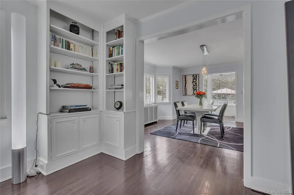 42 Tanglewylde Avenue Bronxville NY 10708