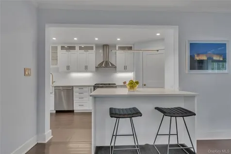 42 Tanglewylde Avenue Bronxville NY 10708
