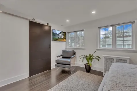 42 Tanglewylde Avenue Bronxville NY 10708