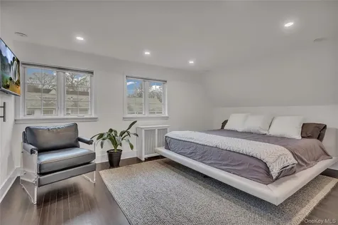 42 Tanglewylde Avenue Bronxville NY 10708