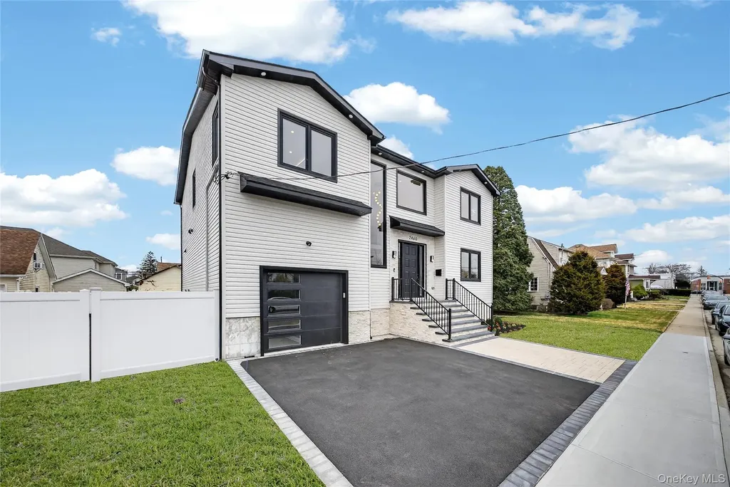 2460 Centre Avenue Bellmore NY 11710
