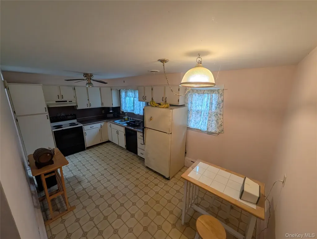 17 Bosher Drive Colonie NY 12205