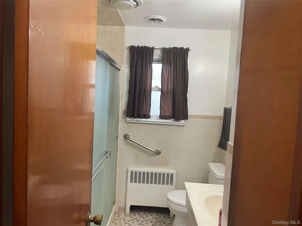 17 Bosher Drive Colonie NY 12205