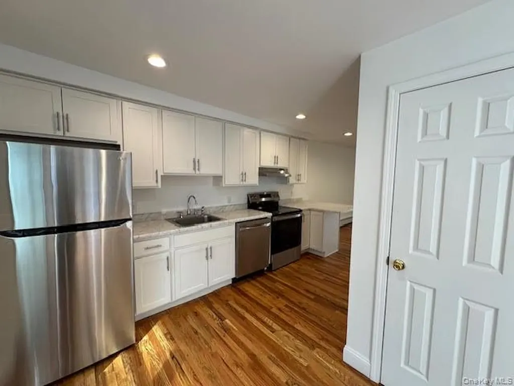 3 Eisenhower Drive Cornwall NY 12518