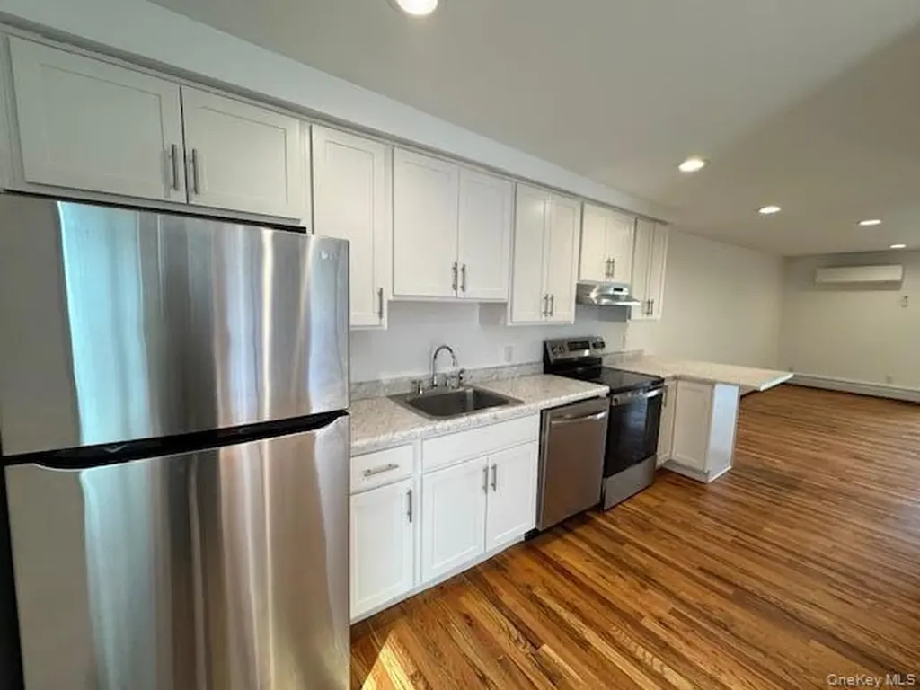3 Eisenhower Drive Cornwall NY 12518