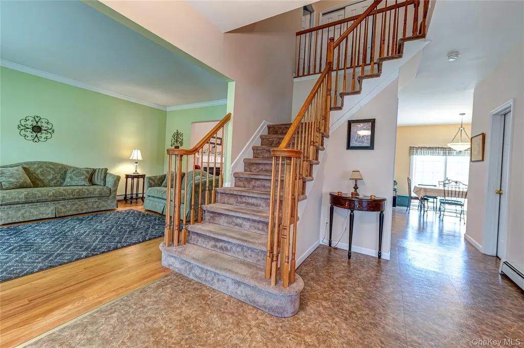 108 Maple Wood Lane Riverhead NY 11901